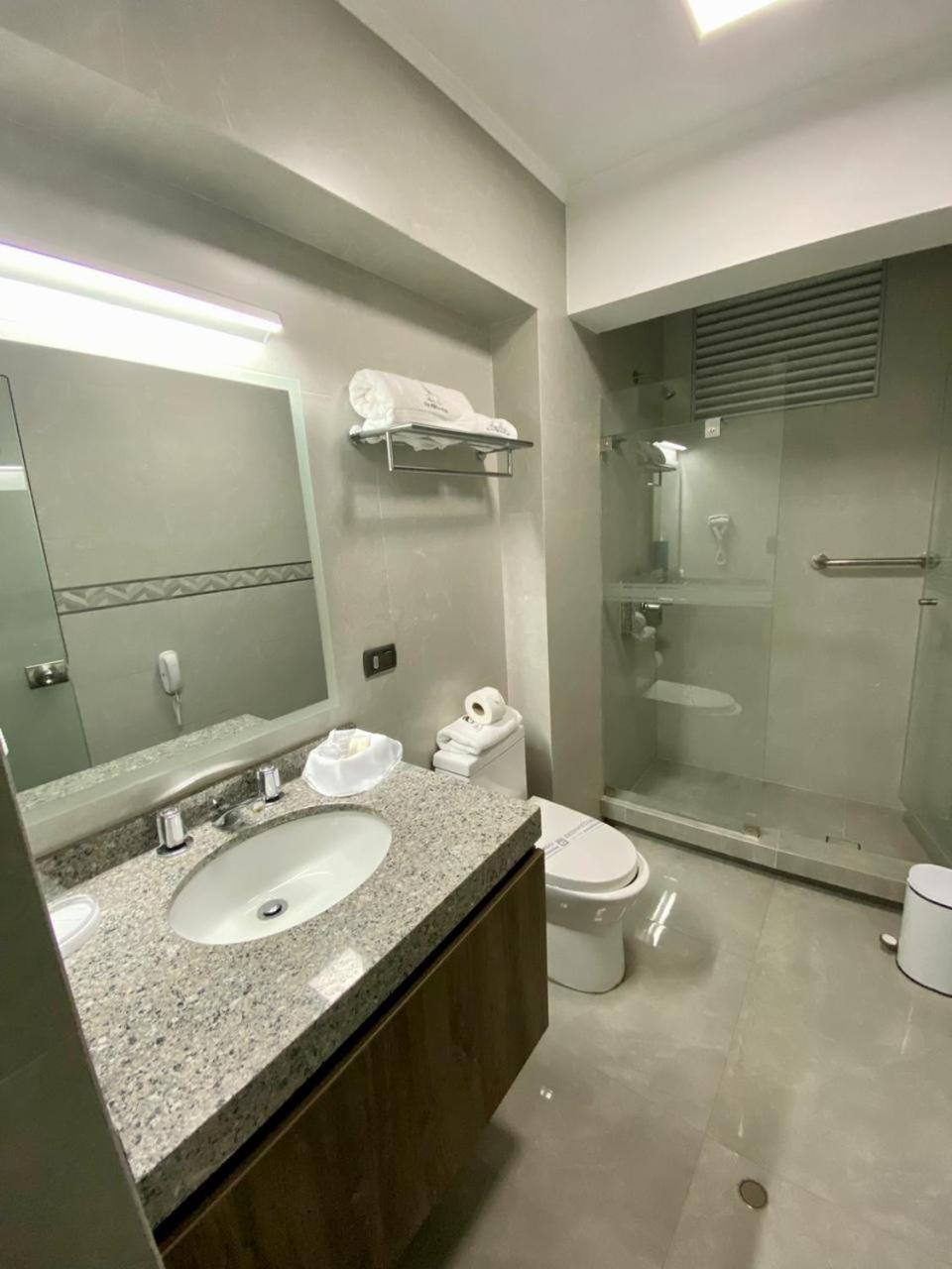 Gran Hotel Continental Cajamarca Bagian luar foto