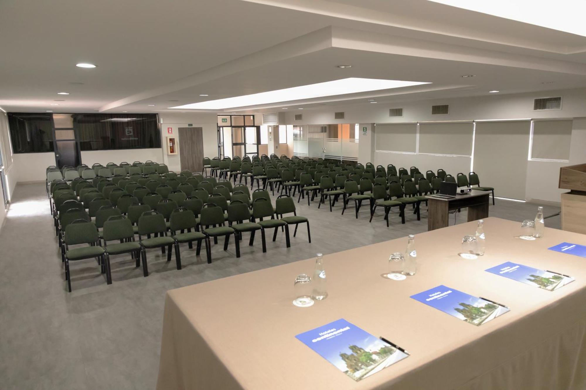 Gran Hotel Continental Cajamarca Bagian luar foto