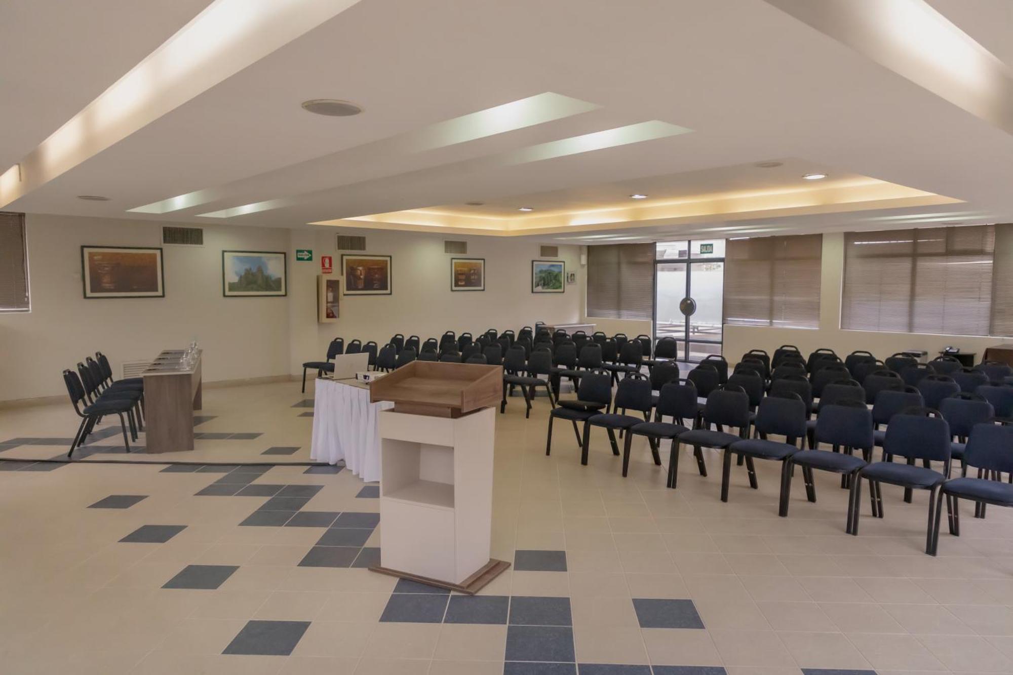 Gran Hotel Continental Cajamarca Bagian luar foto